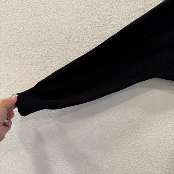 LPA Leona Sweater Size SM‎ Black Ribbed Neutral Casual Minimal Revolve Office - Picture 4 of 11